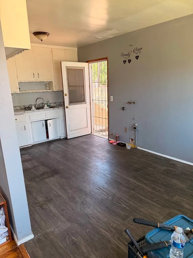 2 bed, 1100 sqft, $2,950 — Photo 2