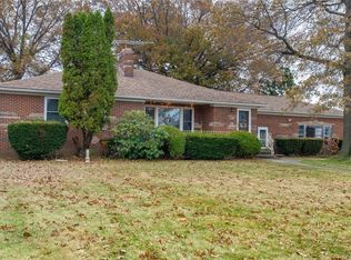 9901 Biddulph Rd, Brooklyn, OH 44144