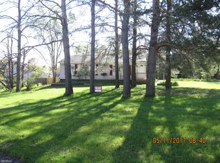 1718 Woodgate Dr SE, Lowell, MI 49331