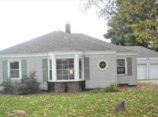 500 W Main St, Hopkins, MI 49328