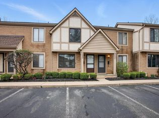 5696 Great Hall Ct, Columbus, OH 43231
