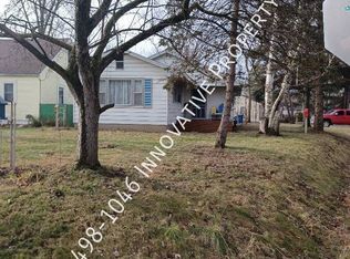 3185 Airport Rd, Waterford, MI 48329