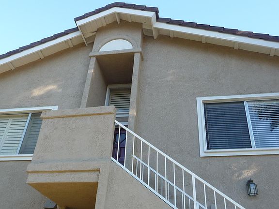3rd image of 132 Greenmoor