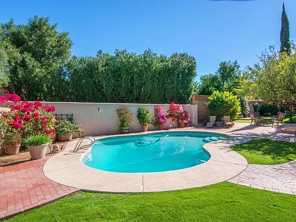 2nd image of 130 N Camino Miramonte