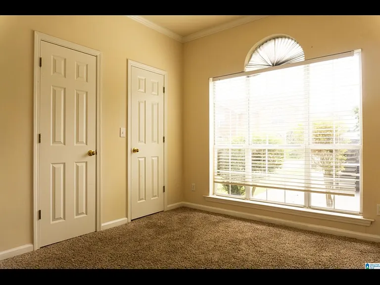 102 Canyon Trl — Photo 8