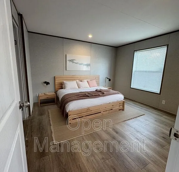 755 N Tratt St #27 — Photo 4