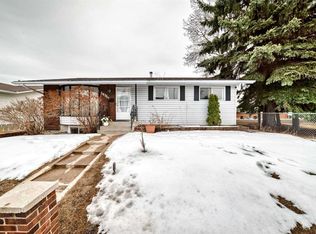 5411 N Temple Rd NE, Calgary, AB T1Y3B1