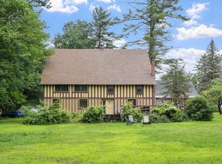 9 Carriage Rd, Moultonboro, NH 03254