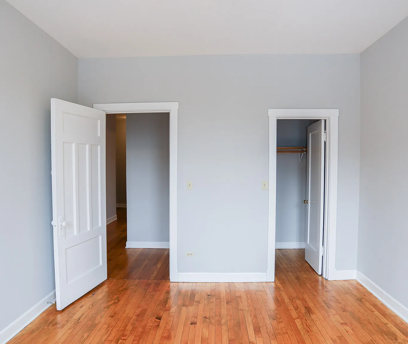 2 bed, 900 sqft, $2,000 — Photo 4