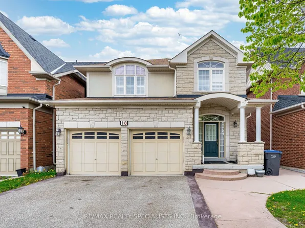 18 Long Meadow Rd, Brampton, ON L6P 2A2