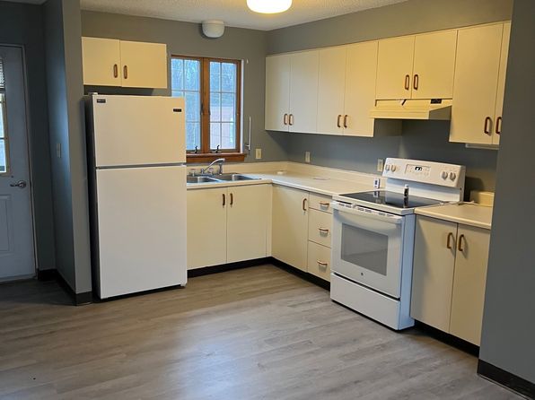 36 Mary St #206