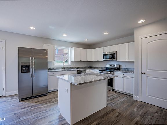 5th image of 130 Keeneland Cir