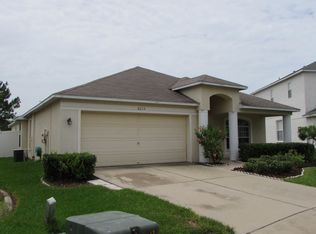8215 Canterbury Lake Blvd, Tampa, FL 33619