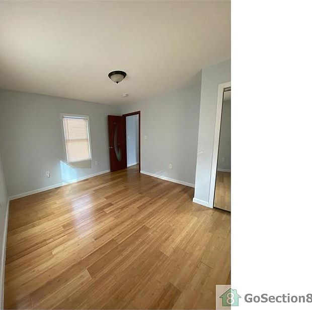 1st image of 12830 146th St Floor 2