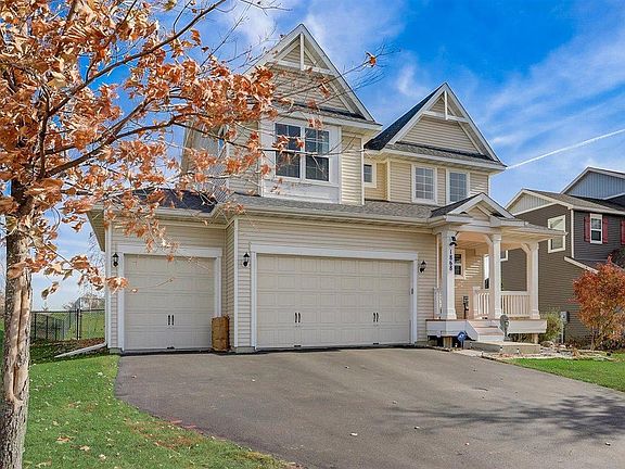 2nd image of 1868 Green Ash Dr