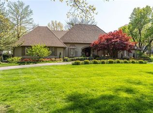 6945 Belinder Ave, Mission Hills, KS 66208
