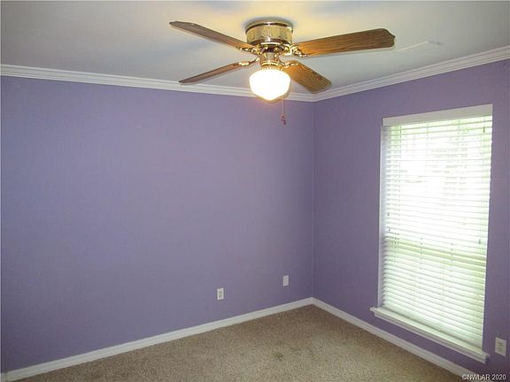 3rd image of 3505 Shadow Wood Dr