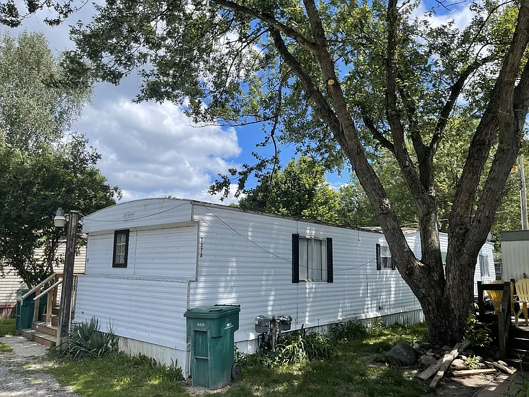 Starlight Mobile Home Park — Photo 16