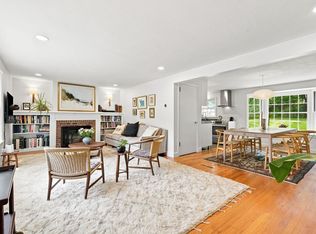 52 Blue Hills Rd, Amherst, MA 01002