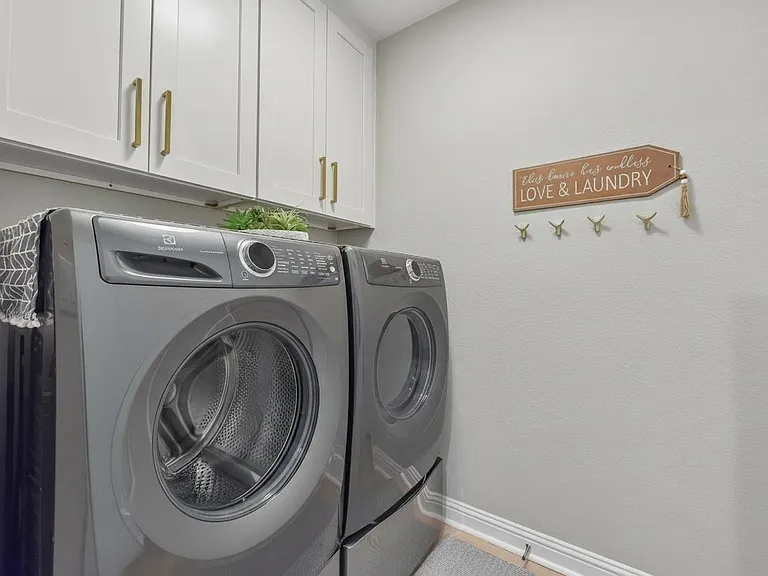 117 Stone Canyon Dr — Photo 22