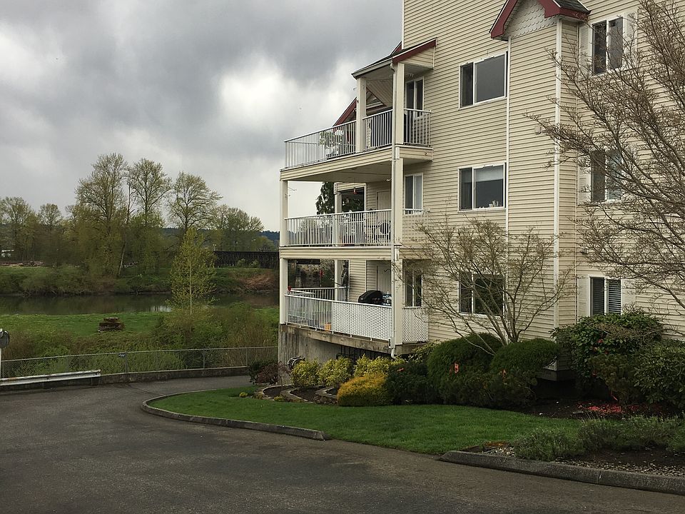 1st image of 509 1st St APT 105