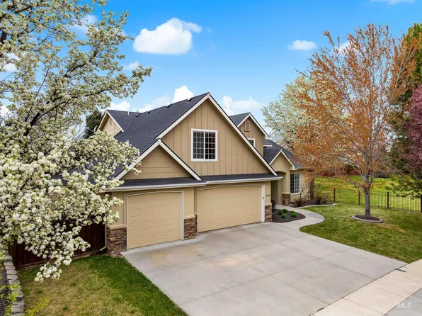 4481 N Diamond Crk, Meridian, ID 83642