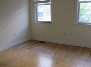 4 Mullins Ct #1, Cambridge, MA 02141