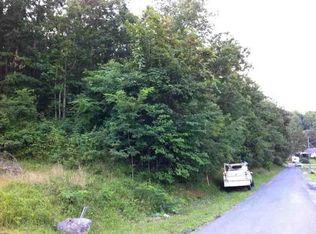 Ballard Drive, Ronceverte, WV 24970
