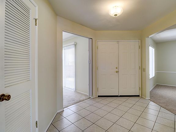 5th image of 9426 W Shiprock Dr