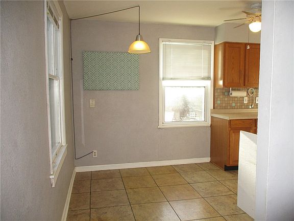 5th image of 568 Mount Vernon Dr #568
