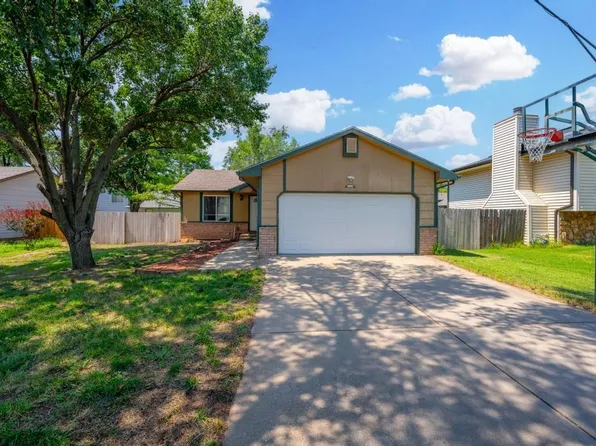 5421 S Washington Ave, Wichita, KS 67216