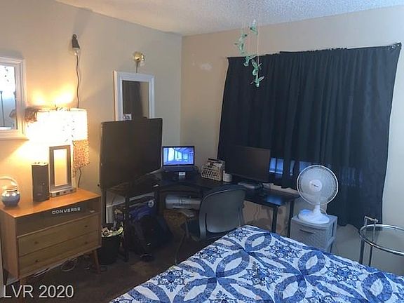 3rd image of 2117 Chertsey Dr