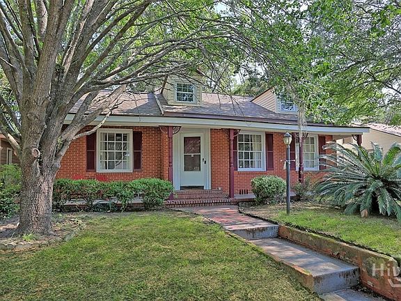 2nd image of 526 Durant Avenue