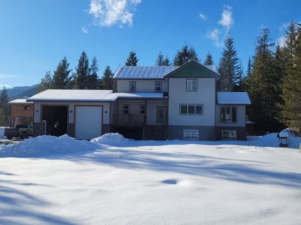 141 Wadlegger Rd, Clearwater, BC V0E 1N2