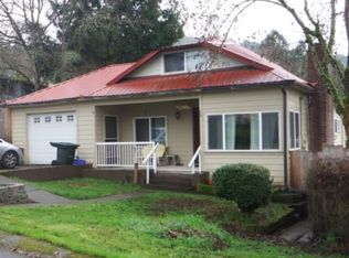 1743 SE Eddy St, Roseburg, OR 97470