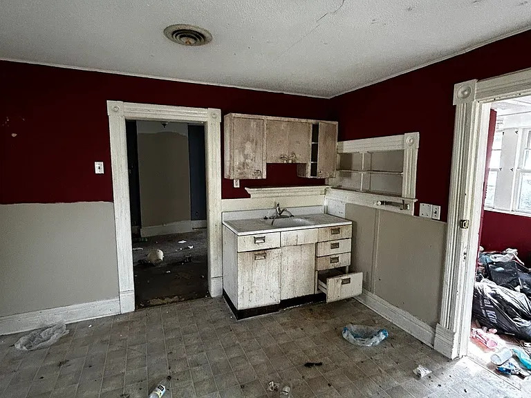 106 Locust St — Photo 35