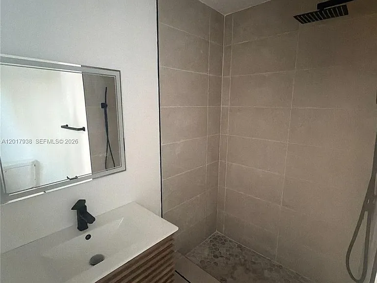 7801 Byron Ave #B — Photo 2
