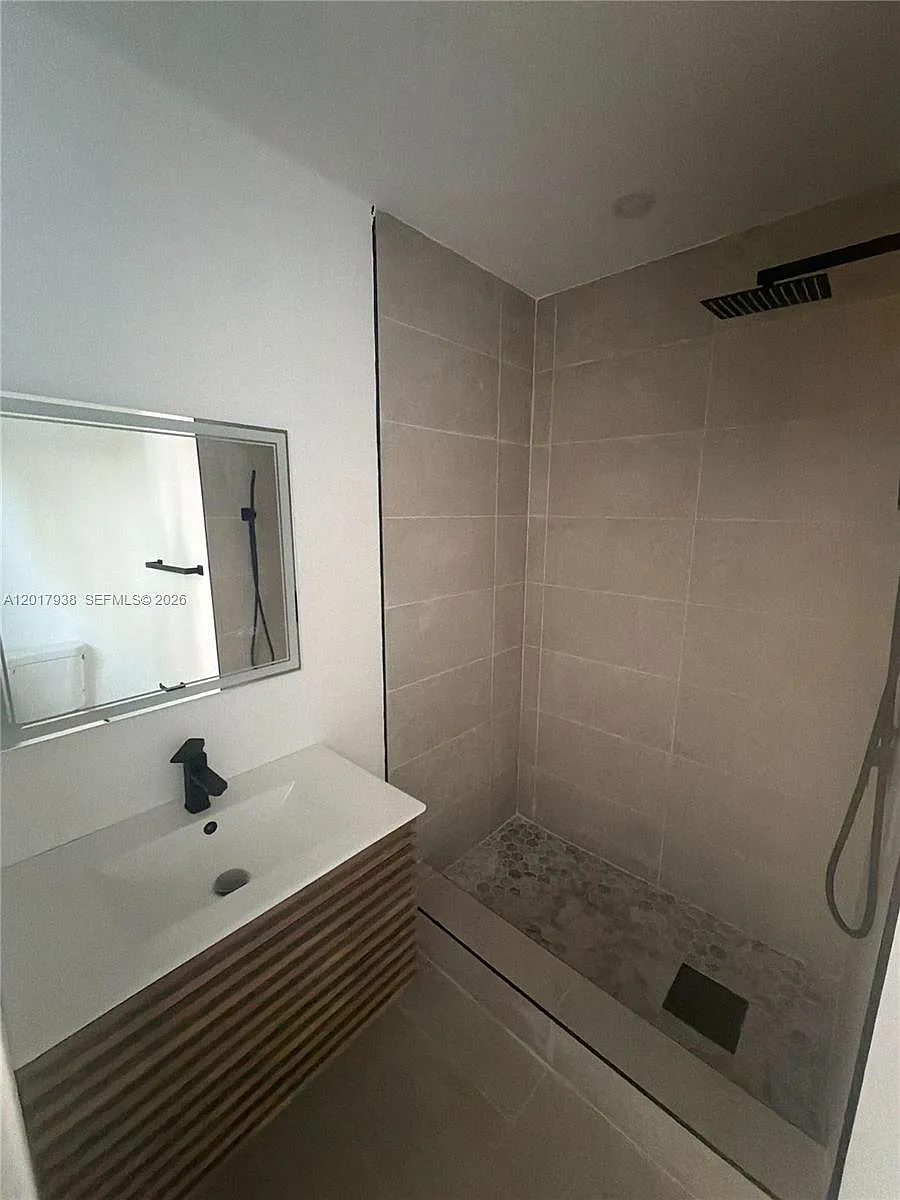 Photo 2 of 4 - 7801 Byron Ave #B - Miami Beach, FL Building Photo - 7801 Byron Ave #B