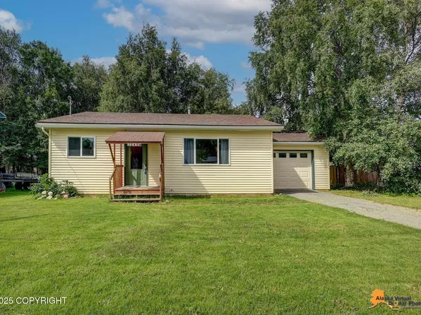 240 N Hatcher St, Palmer, AK 99645