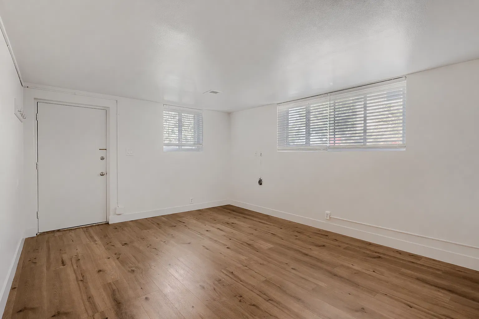 2 bed, 822 sqft, $1,650 — Photo 2