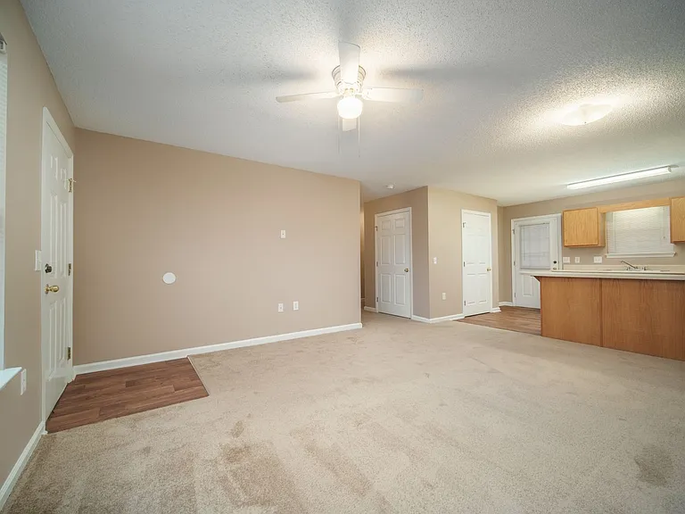 710 Midway St NW — Photo 4