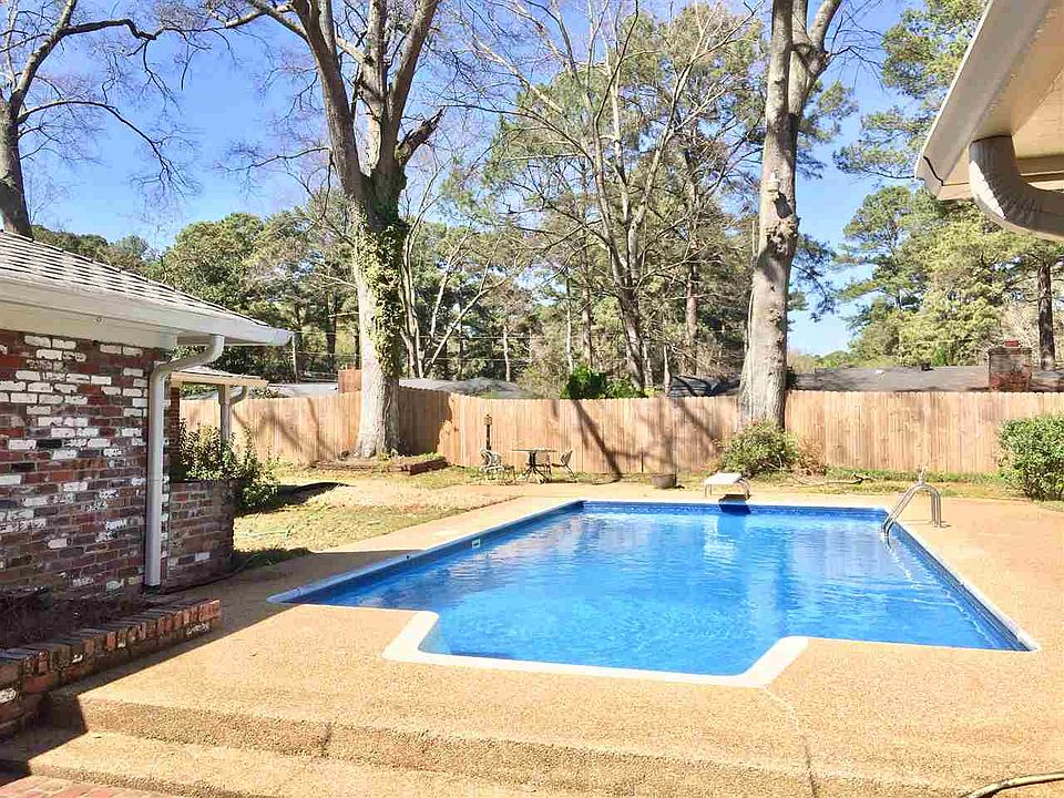 2nd image of 5148 Kaywood Cir
