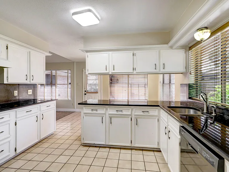 3706 Haven Pines Dr — Photo 10