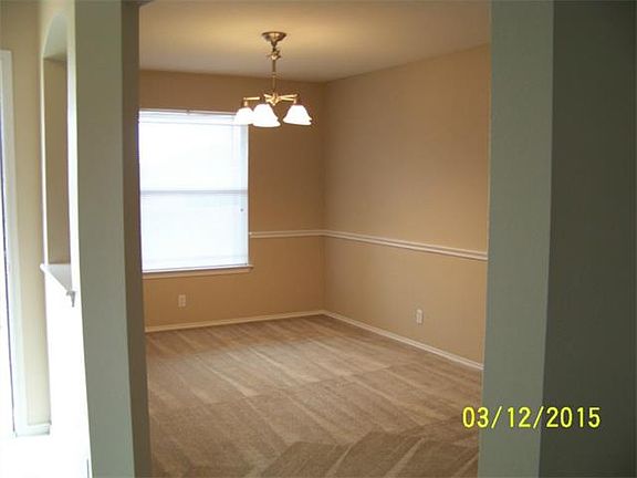 2nd image of 307 Glen Valley Ln