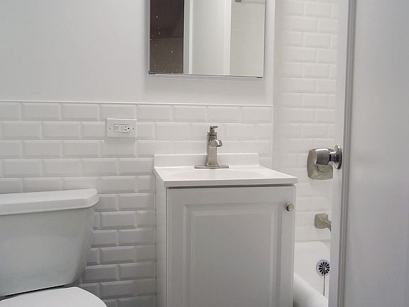 3rd image of 304 E 41st St #B803