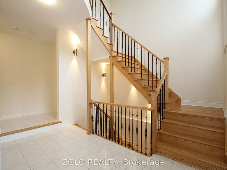 64 Cayton Cres — Photo 31