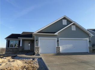 126 Riverdale Woods Cir, Saint Paul, MO 63366