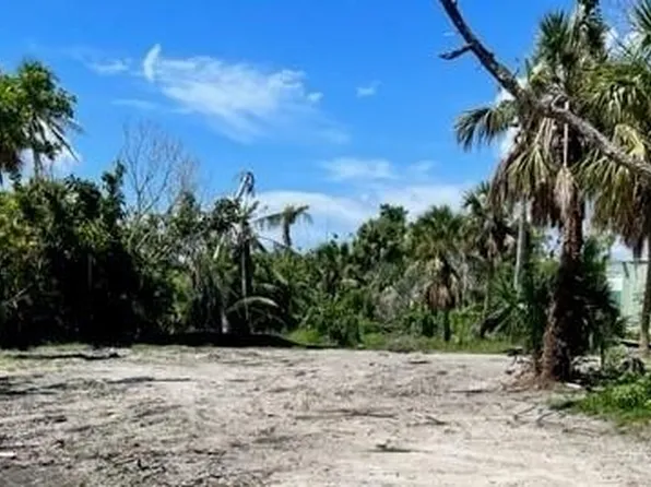 1722 Windward Way, Sanibel, FL 33957