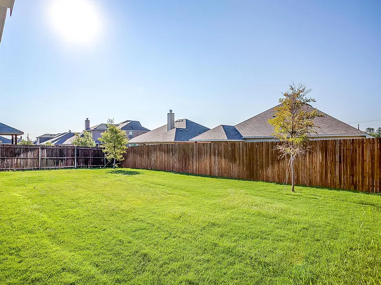 1448 Eagle Nest Dr — Photo 33
