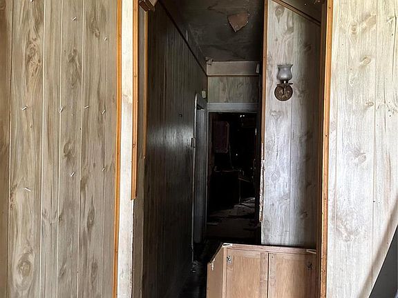 5th image of 3926 Greer Ave